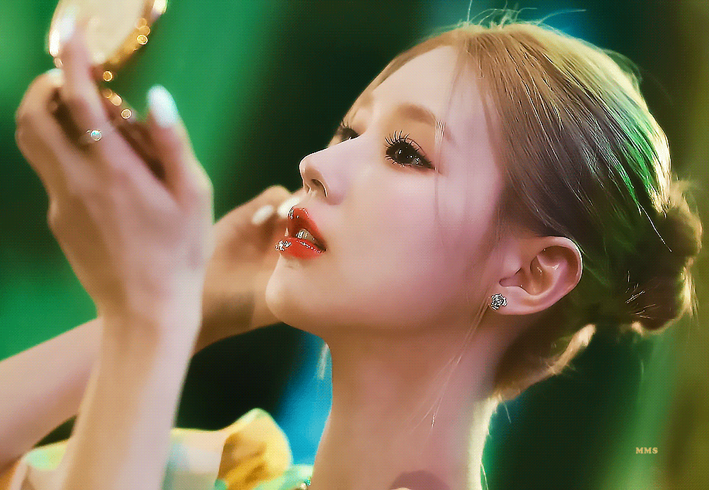  (여자)아이들 미연 솔로 데뷔곡 'MY' 티저 움짤 gif