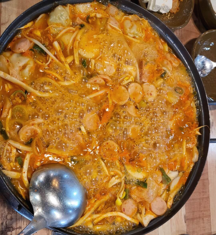 신참부대찌개-메인메뉴-부대찌개