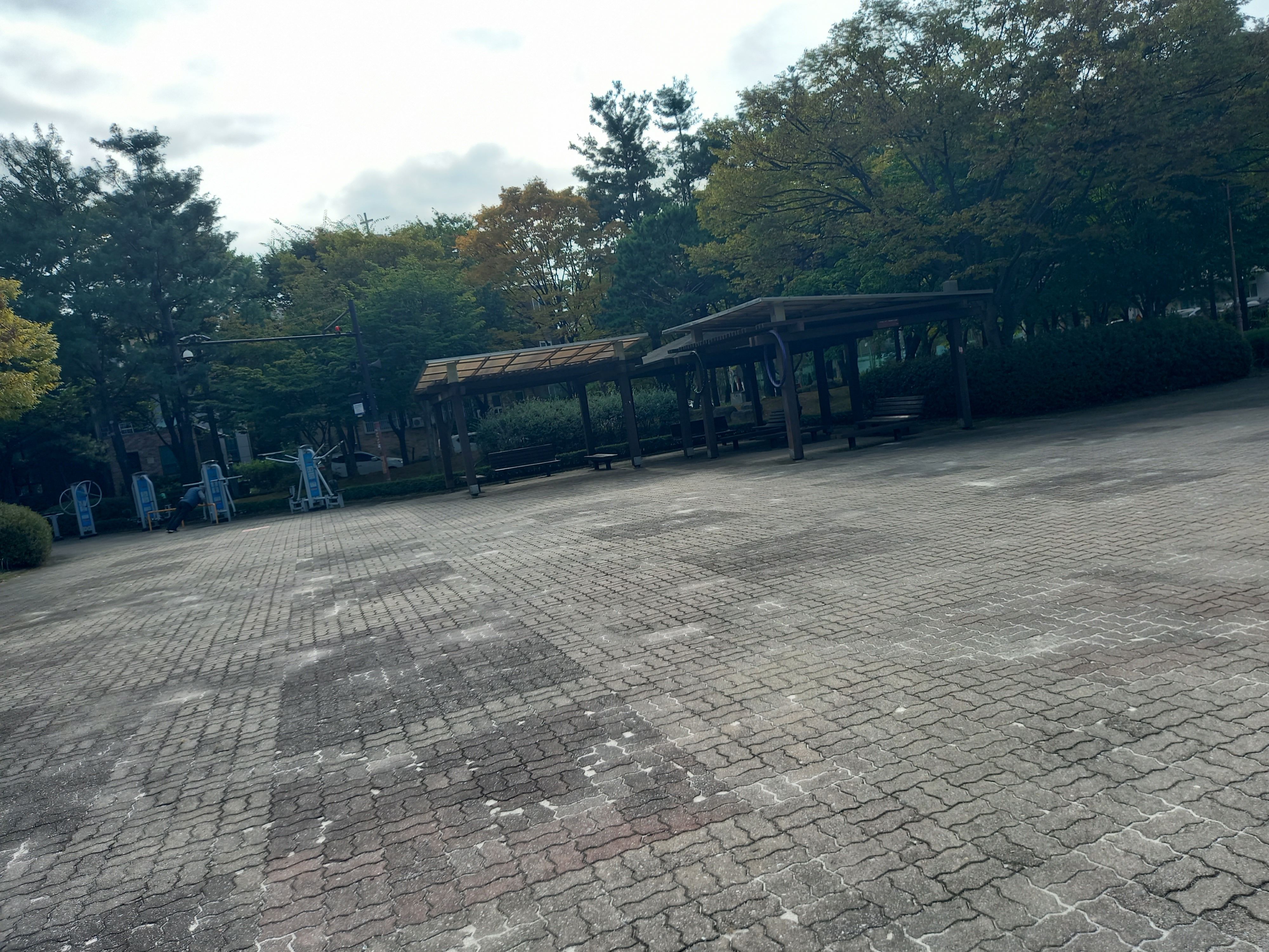  경기도 고양시 양촌공원과 왕산공원 사진입니다.