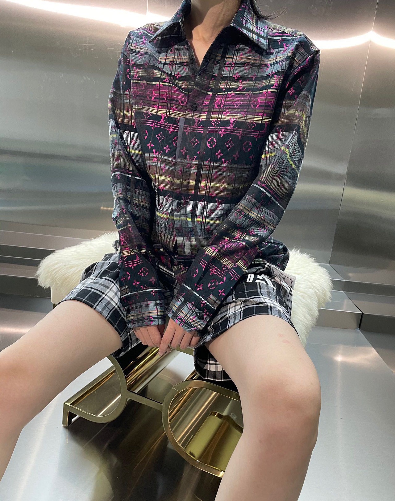  [LOUIS VUITTON] 루이비통 클래식 셔츠 1A8PCC