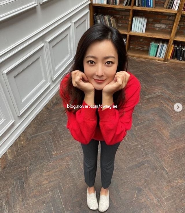 드라마 내일의 줄거리 배우 로운키 인스타 김희선 집의 위치 남편 박주영 나이 직업학력 프로필 혼혈 78