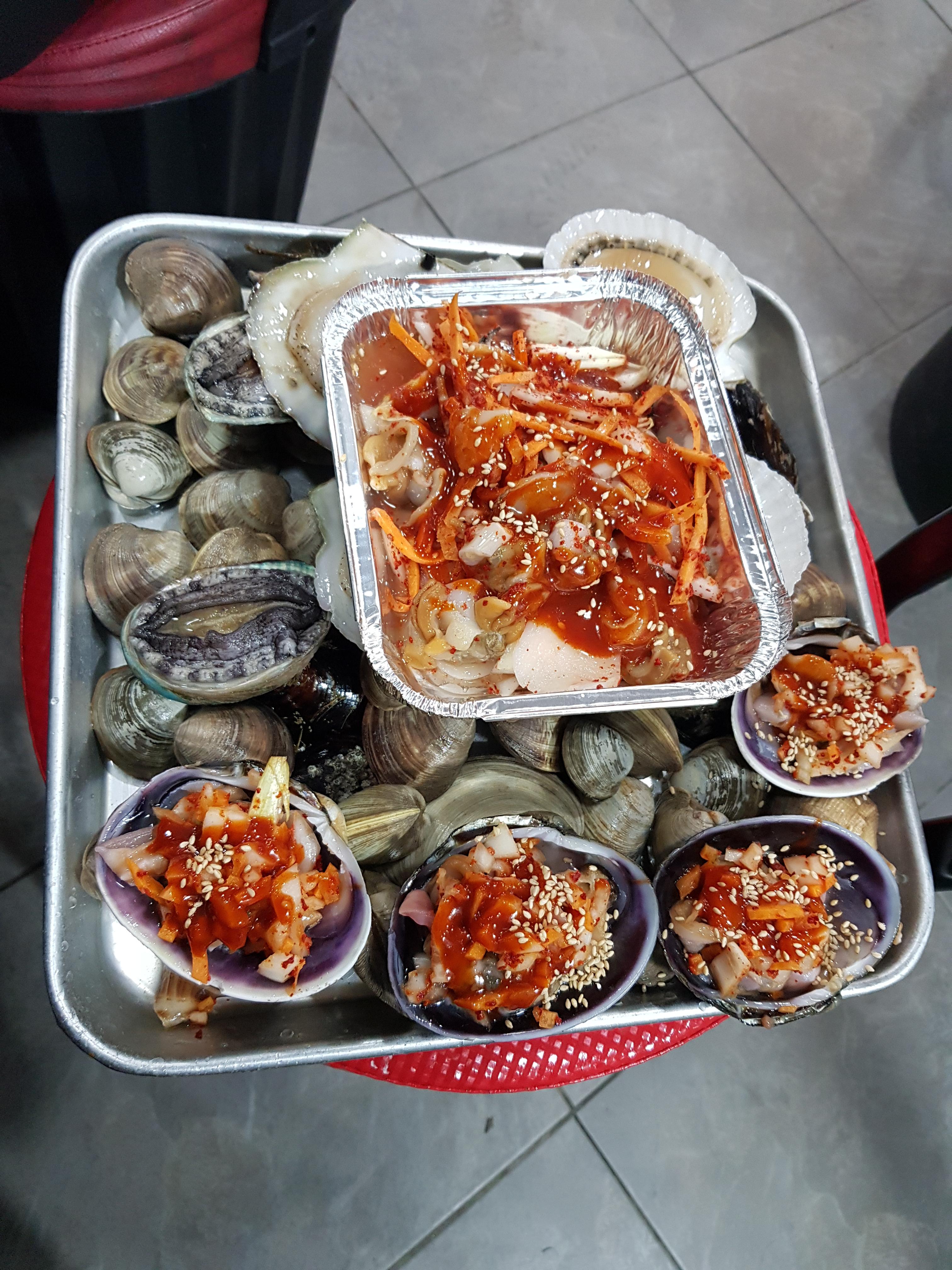  돼지코 회조개구이 (부평역) 모듬조개구이 X 가리비구이 X 조개칼국수