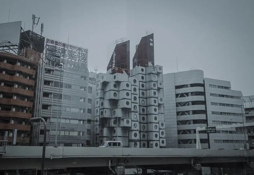 도쿄의  명물 나카긴 캡슐 타워 철거 위기 처해  VIDEO: Nakagin Capsule Tower in Tokyo