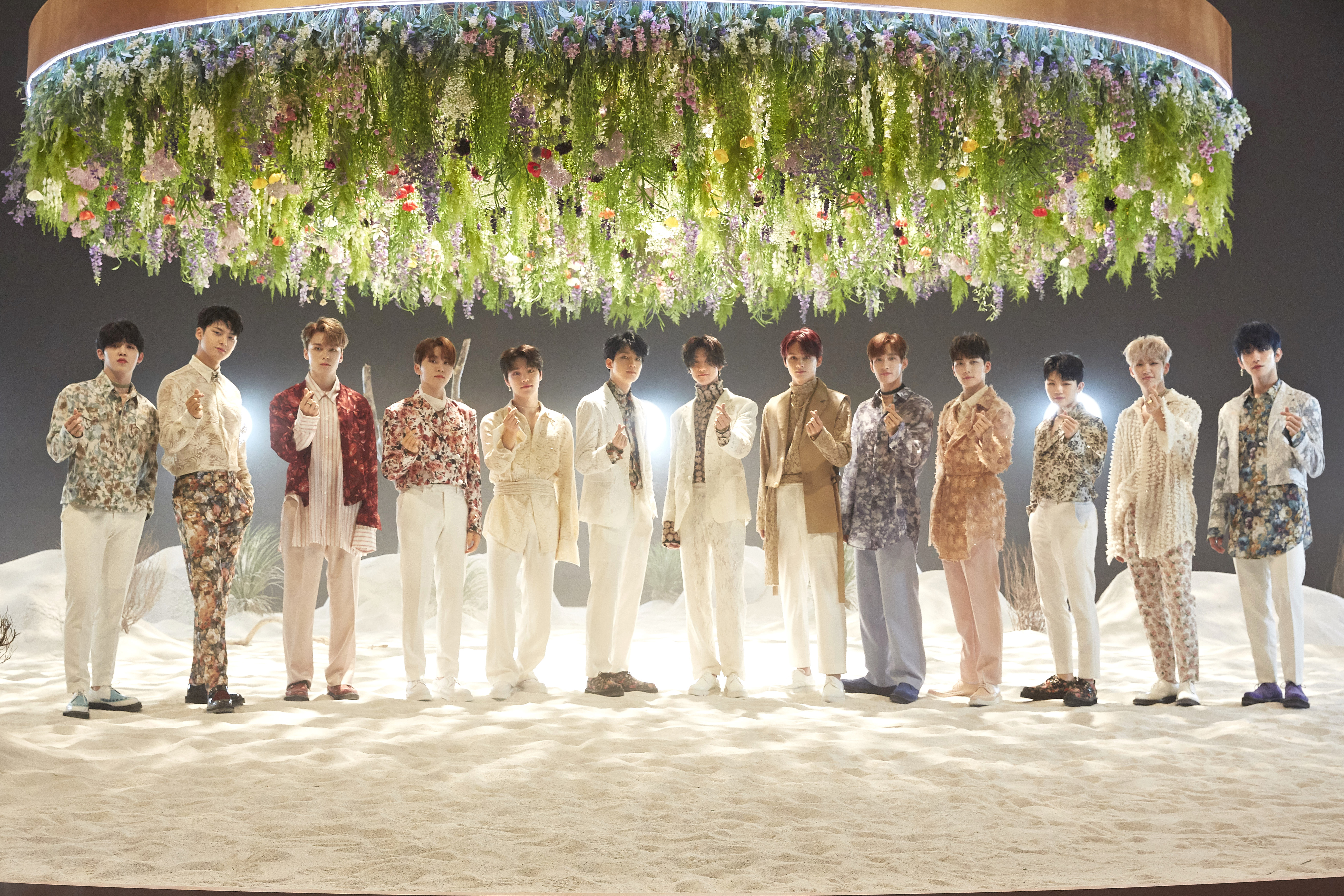 seventeen ホシ 舞い落ちる花びら-