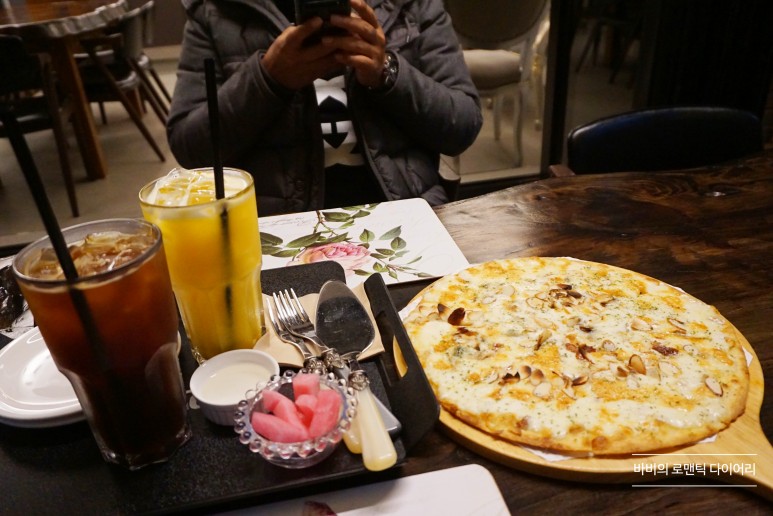 전주 애견카페전주 중화산동 카페 5