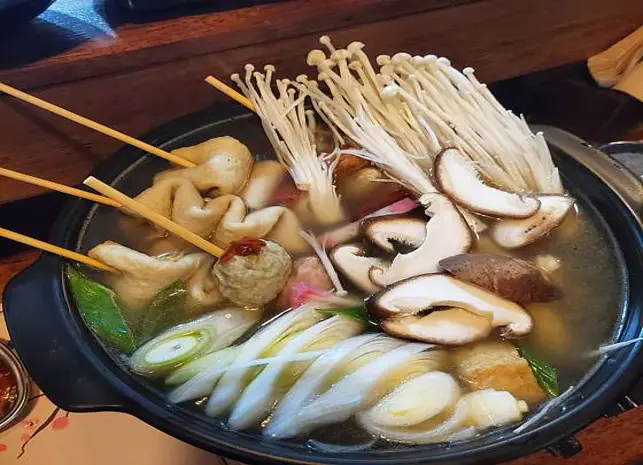꽃치다