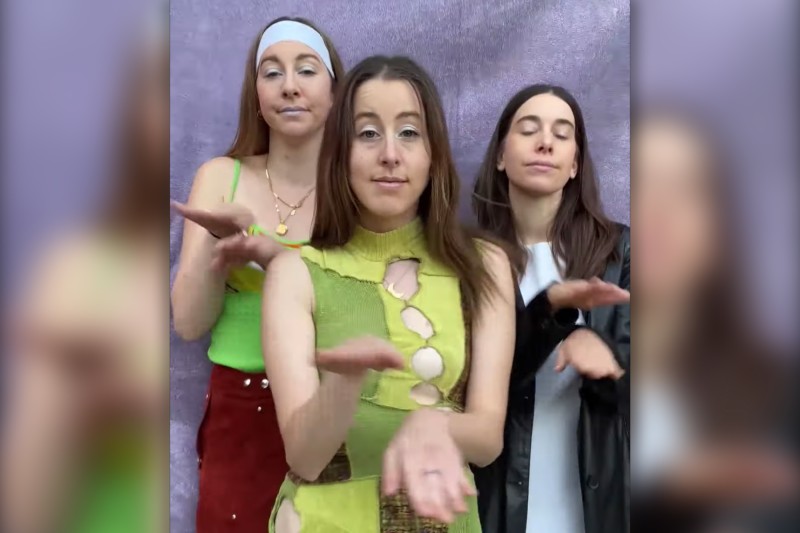  HAIM / 하임, 새 명절 노래 'Christmas Wrapping 2020'
