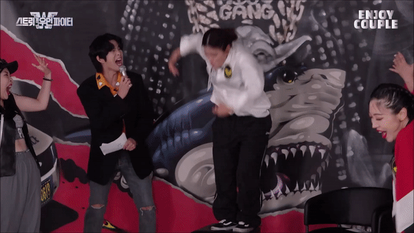  (스트릿 개그우먼 파이터) 2화 핵노잼 지목대결.gif
