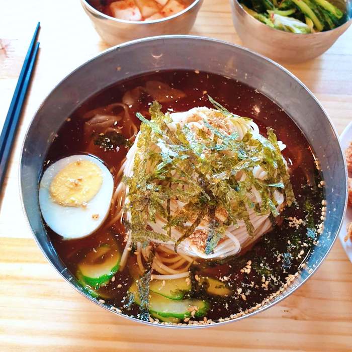 백반기행 안재모 편 물 막국수 비빔막국수 들기름막국수 온면 소고기 편채 고양 원당 맛집 소개