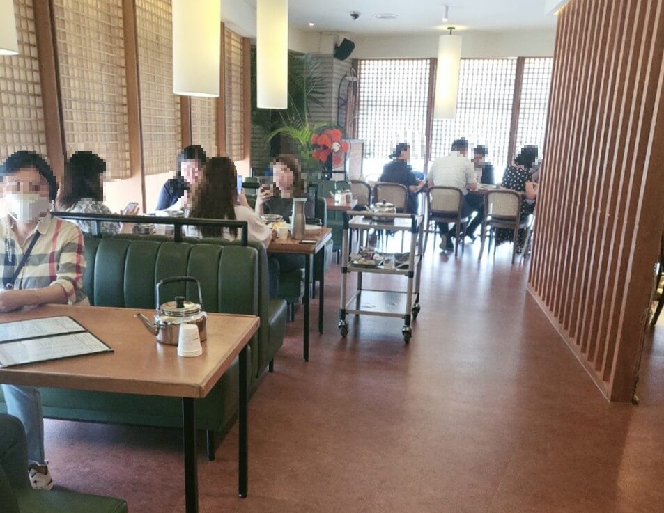 세종 한정식 한상차림 밥상차려주는 집 내부