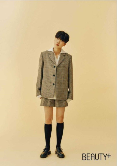 김희진 YGX 리전마에서 본업 존잘러 화보 양궁 안산 배구선수 17