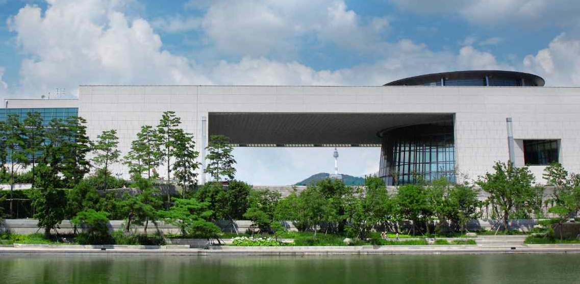 국립중앙박물관