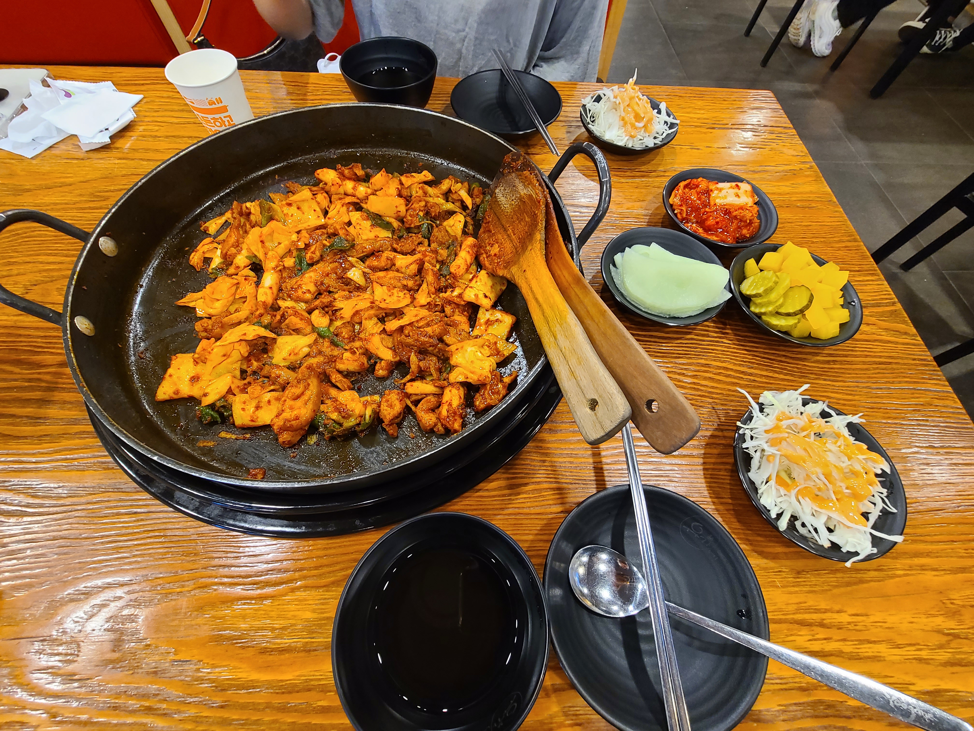 유가네 닭갈비