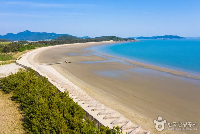 백길 해변 전경 이미지