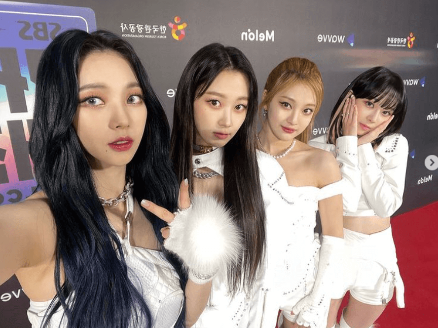 가요대전에서 카리나가 찍은 에스파 단체사진