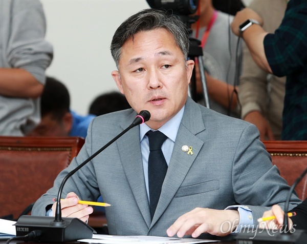 표창원 나이 프로필 교수 키 인스타 화보 정치 국회의원 과거 리즈 결혼 근황 프로파일러