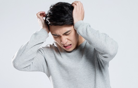  편두통 해결 방법 메스꺼움 푸는법 다른 가능성들까지