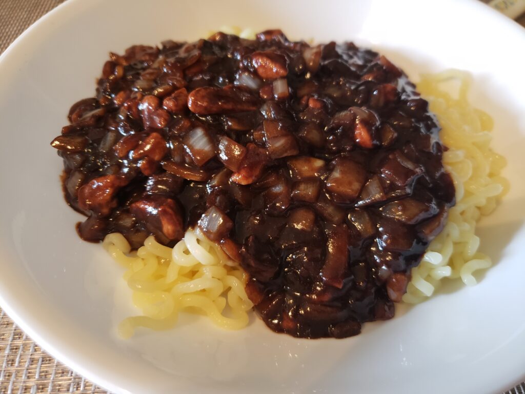  Quick easy way to make Jjajangmyeon (이연복 초간단 짜장면 레시피)