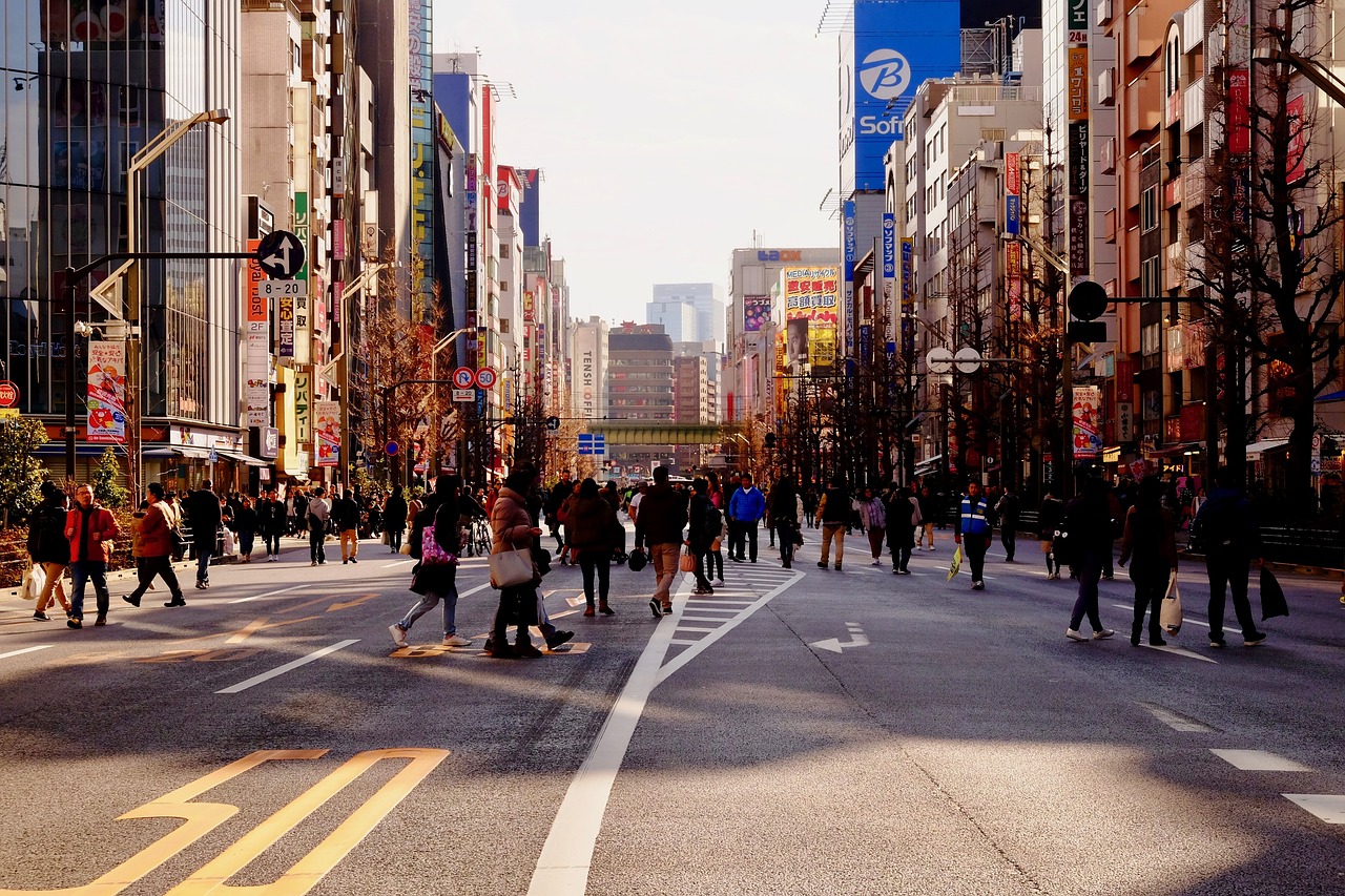 바쁜 거리의 사람들 사진