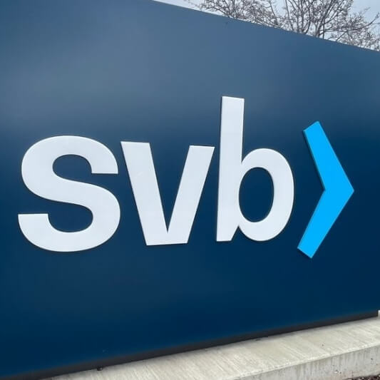  SVB 파이낸셜 그룹, svb 은행의 파산 원인과 영향