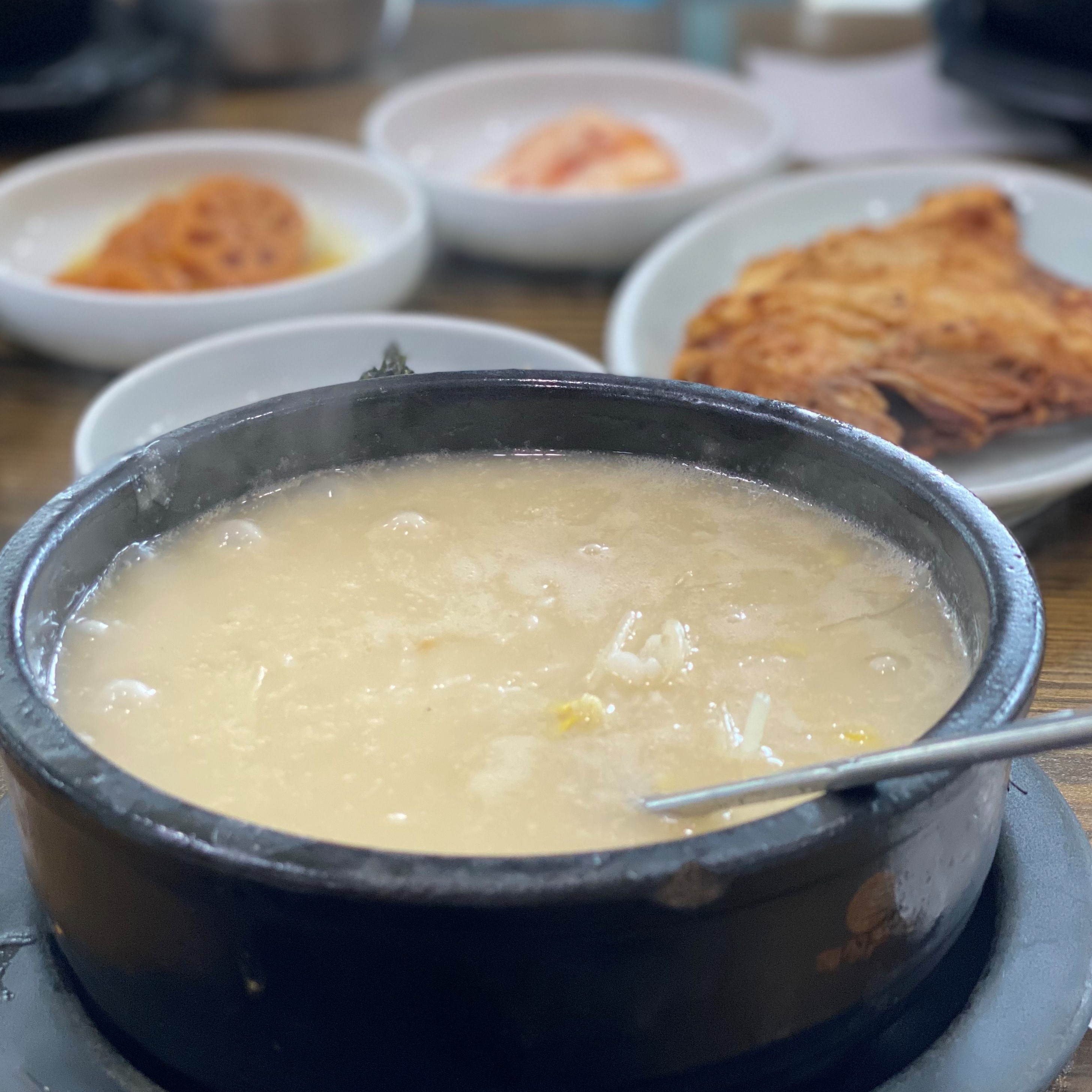  양양 맛집 감나무식당 - 속풀리는 느낌의 황태국밥 솔직후기