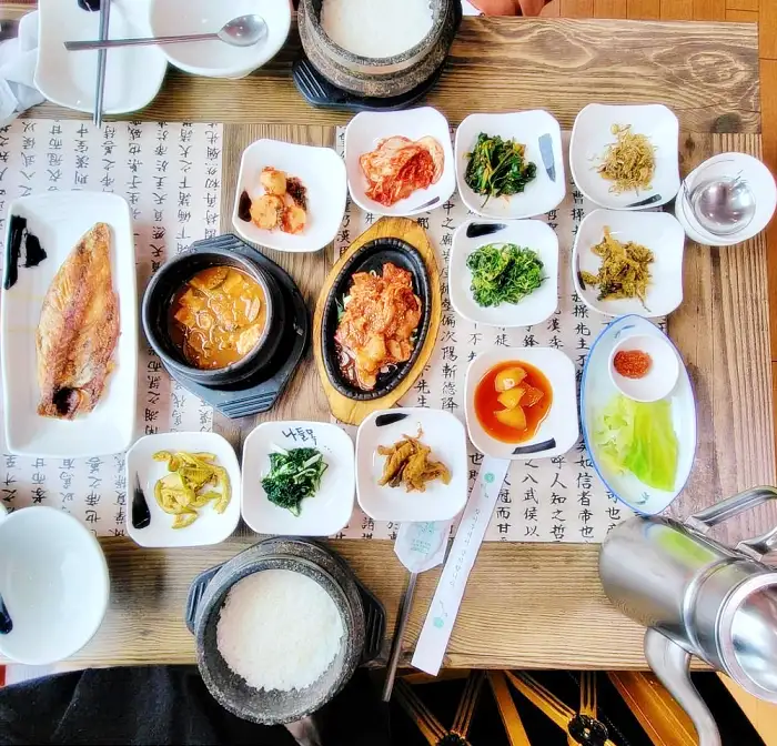 동네 한바퀴 여주 여주아울렛 한상 가득 쌀밥집 쌀밥 맛집