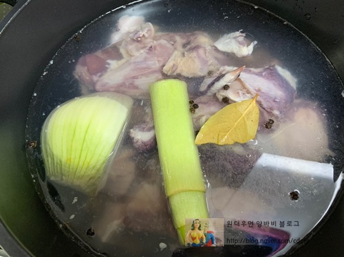 국물에 밥을 말아먹는 닭볶음탕의 황금 레시피 6