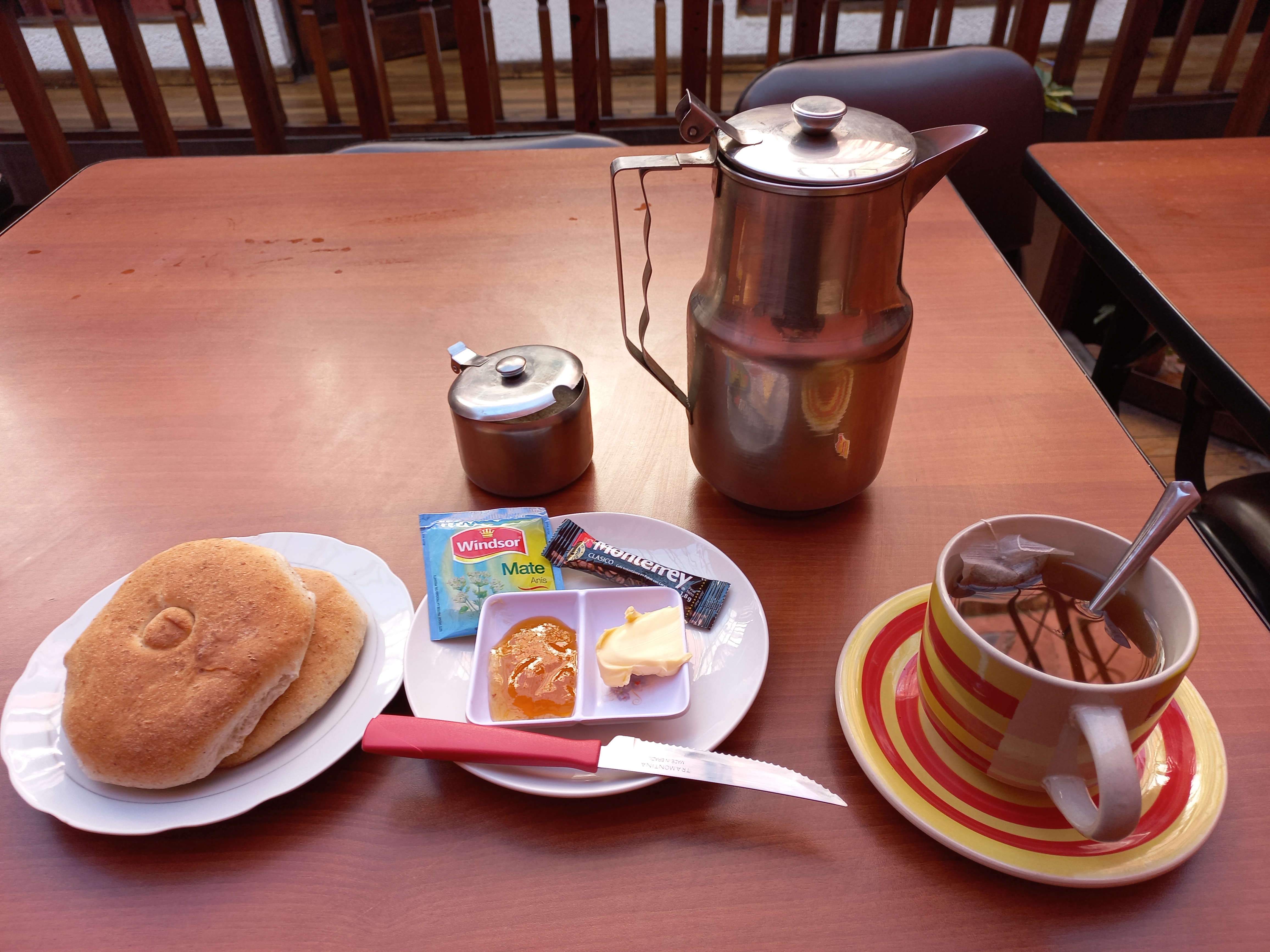 볼리비아 Carlos V 호스텔의 아침 식사