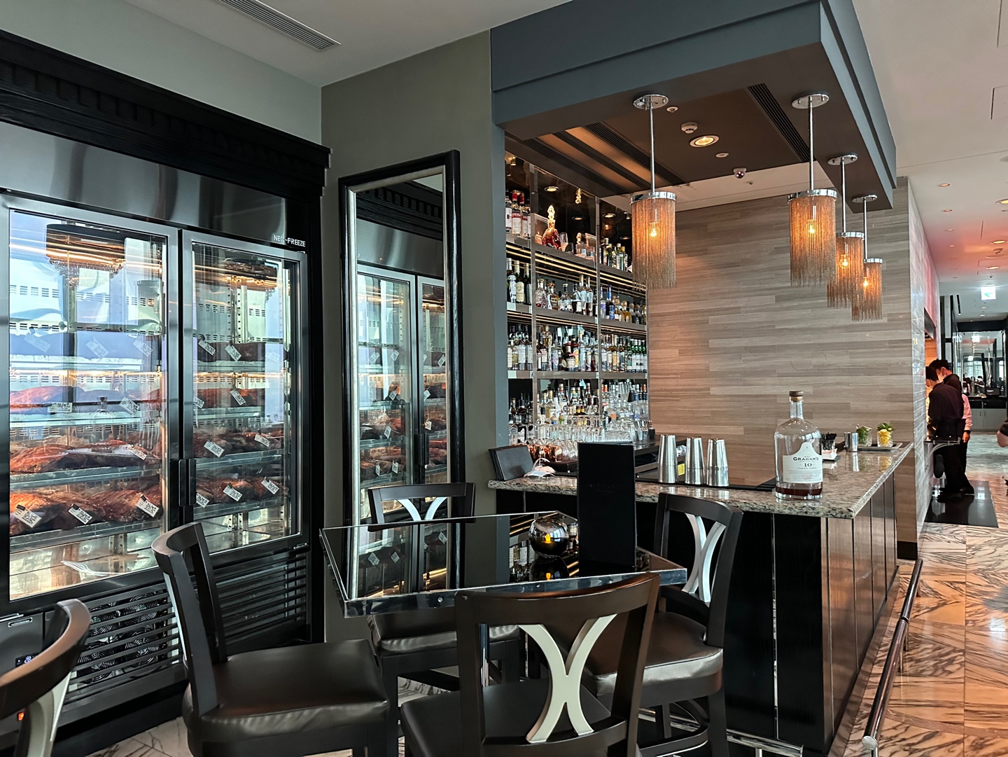 Morton's The Steakhouse_내부1