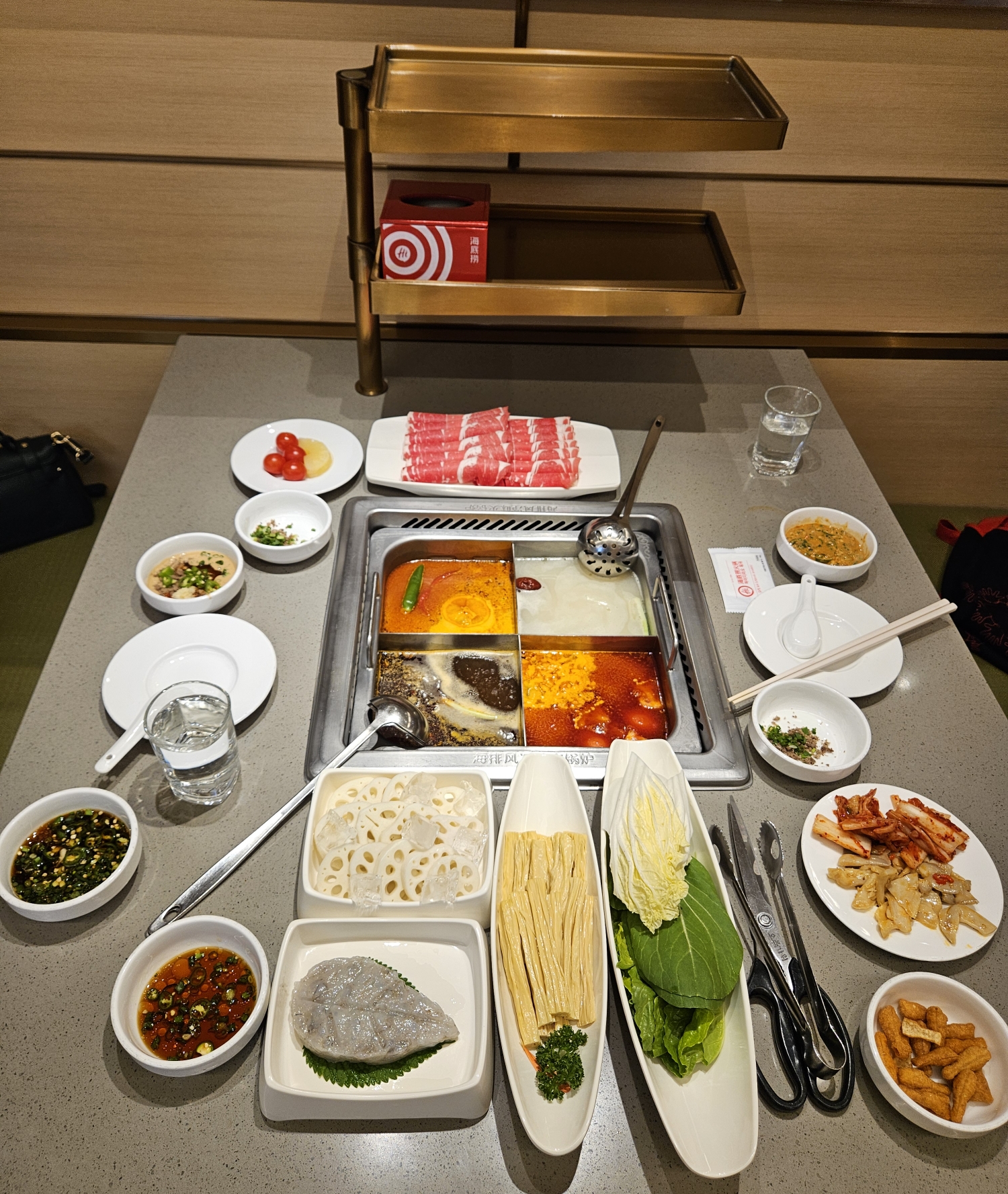  훠궈 맛집 하이디라오 대학로점 모든 것 할인 꿀팁 예약 주차 네일아트