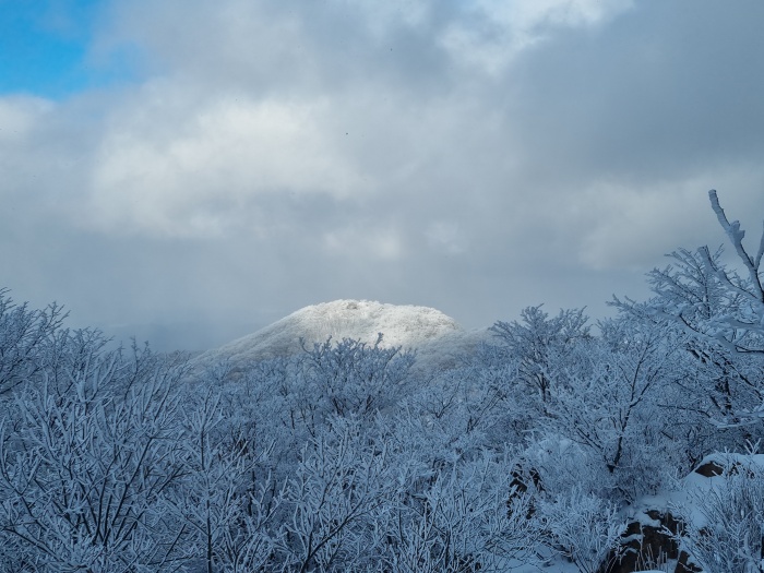 눈-쌓인-대둔산