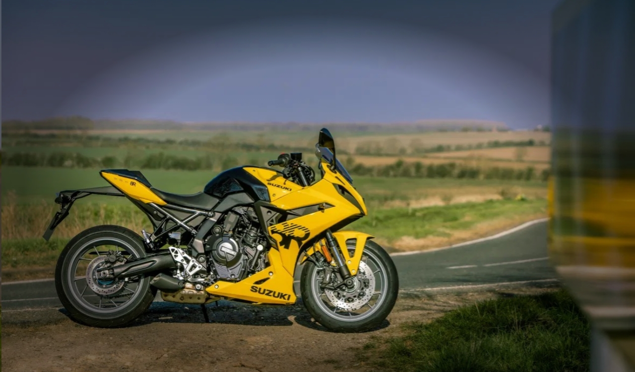 스즈키 GSX-8R &quot;키로&quot; 리미티드 에디션: 전 세계에 단 60대만!