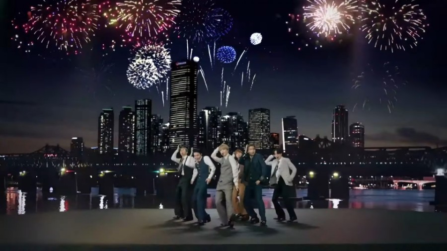 다이너마이트 빌보드 핫 100 정상을 차지한다!!! 선물 같은 빌보드 싱글 차트 1위! BTS 4