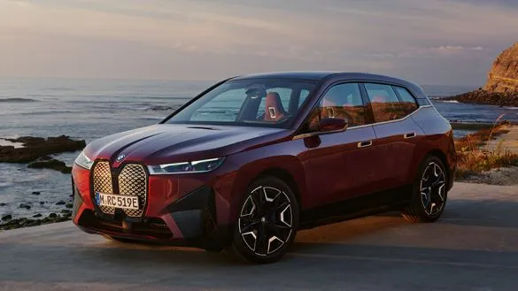 BMW IX50 이미지