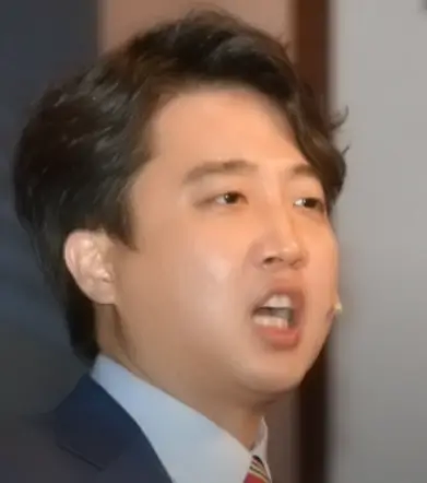  이준석 프로필   사실은 . .
