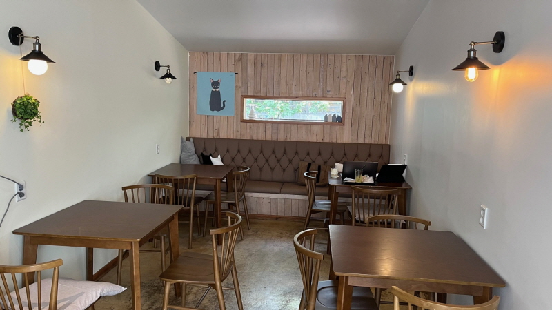 칠곡 왜관 '카페 시선' 내부전경