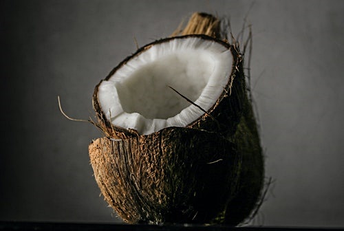 코코넛워터 vs 코코넛밀크 차이점은?