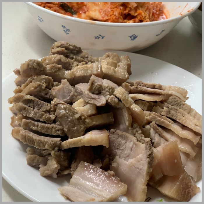  돼지고기 무수분 수육 만들기 (오겹살)