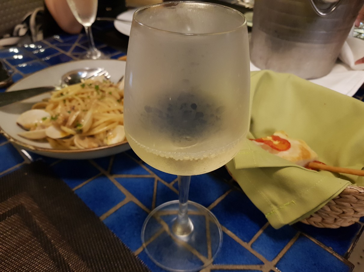 호치민 2군 타오디엔 이탈리안 레스토랑 Pendolasco - 화이트 와인 Pinot Grigio 1/2