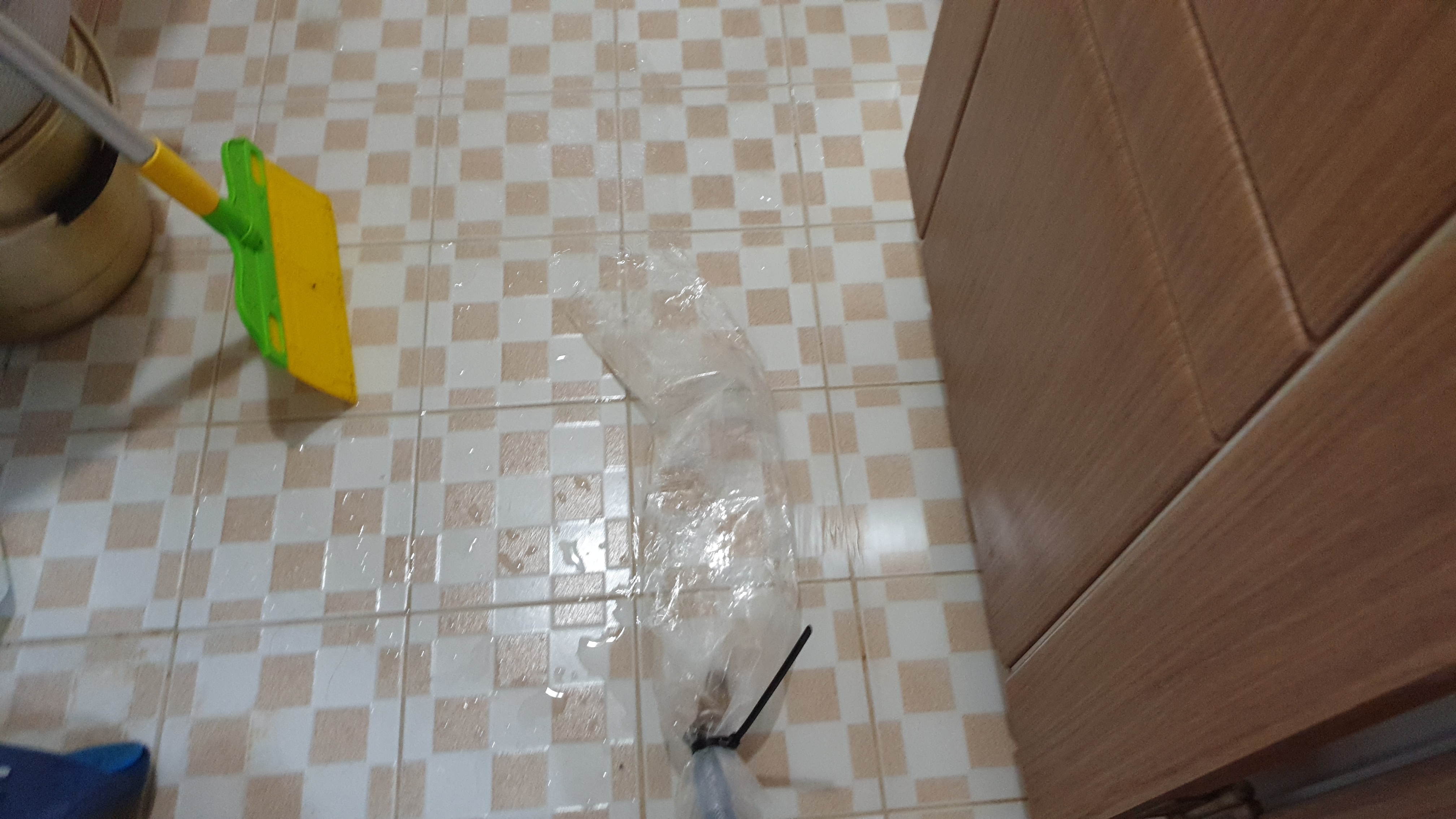  막힌변기뚫는방법 싱크대하수구뚫기
