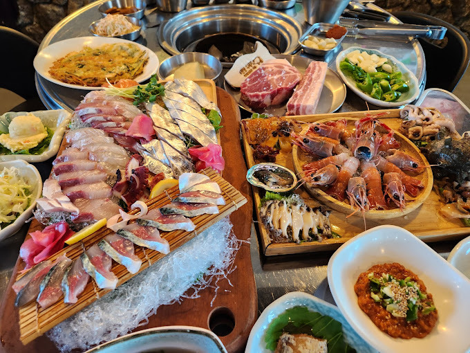 제주 성산 흑돼지 '전망좋은횟집&흑돼지'