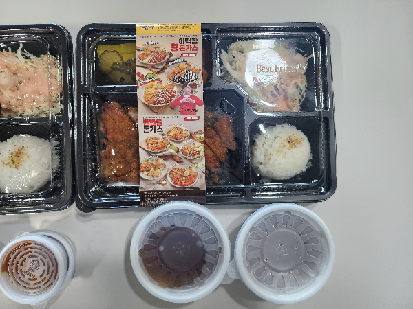 Tonkatsu-Restaurant-2 화이트 소스 돈까스 세트