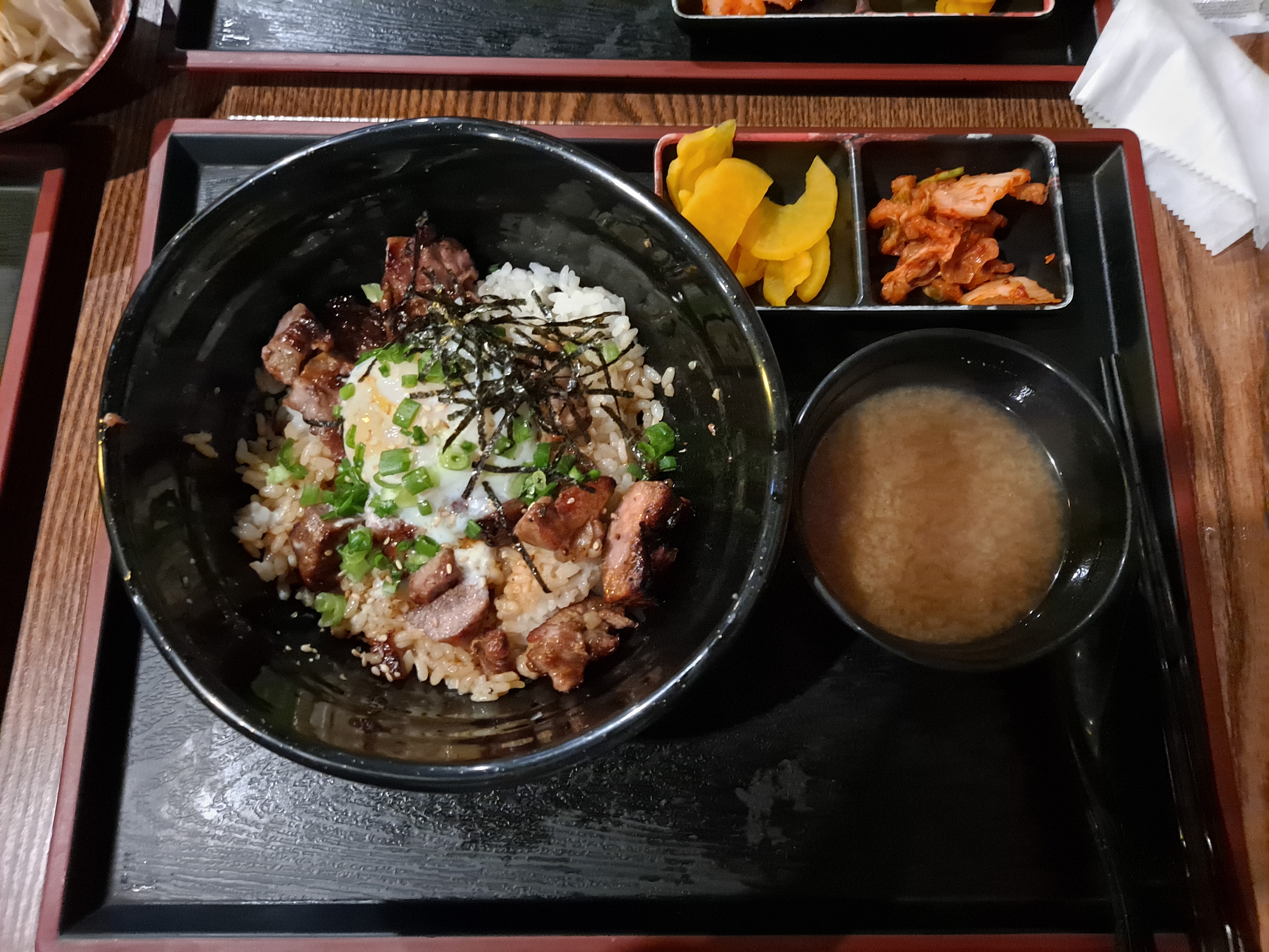 히바리 이베리코 돈부리