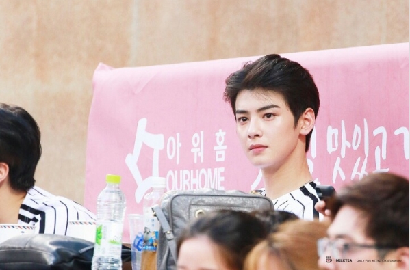  차은우 나이 지춘희 디자이너 패션쇼 성공