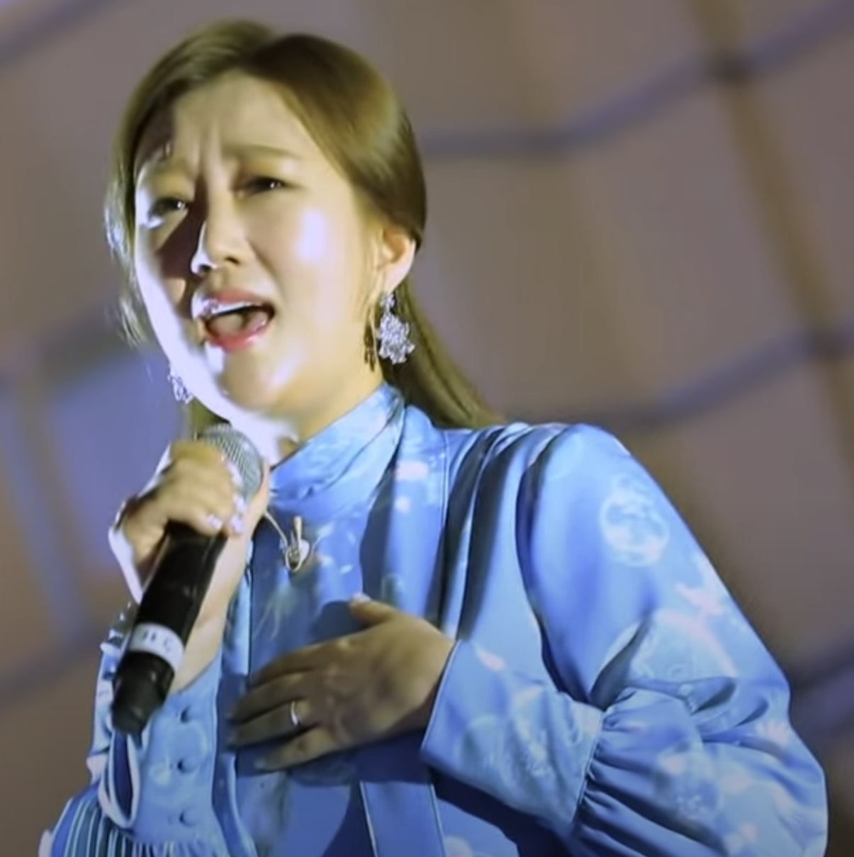  장윤정의 초혼 들어보셨나요!!?? 뜻과 함께들어보시죠