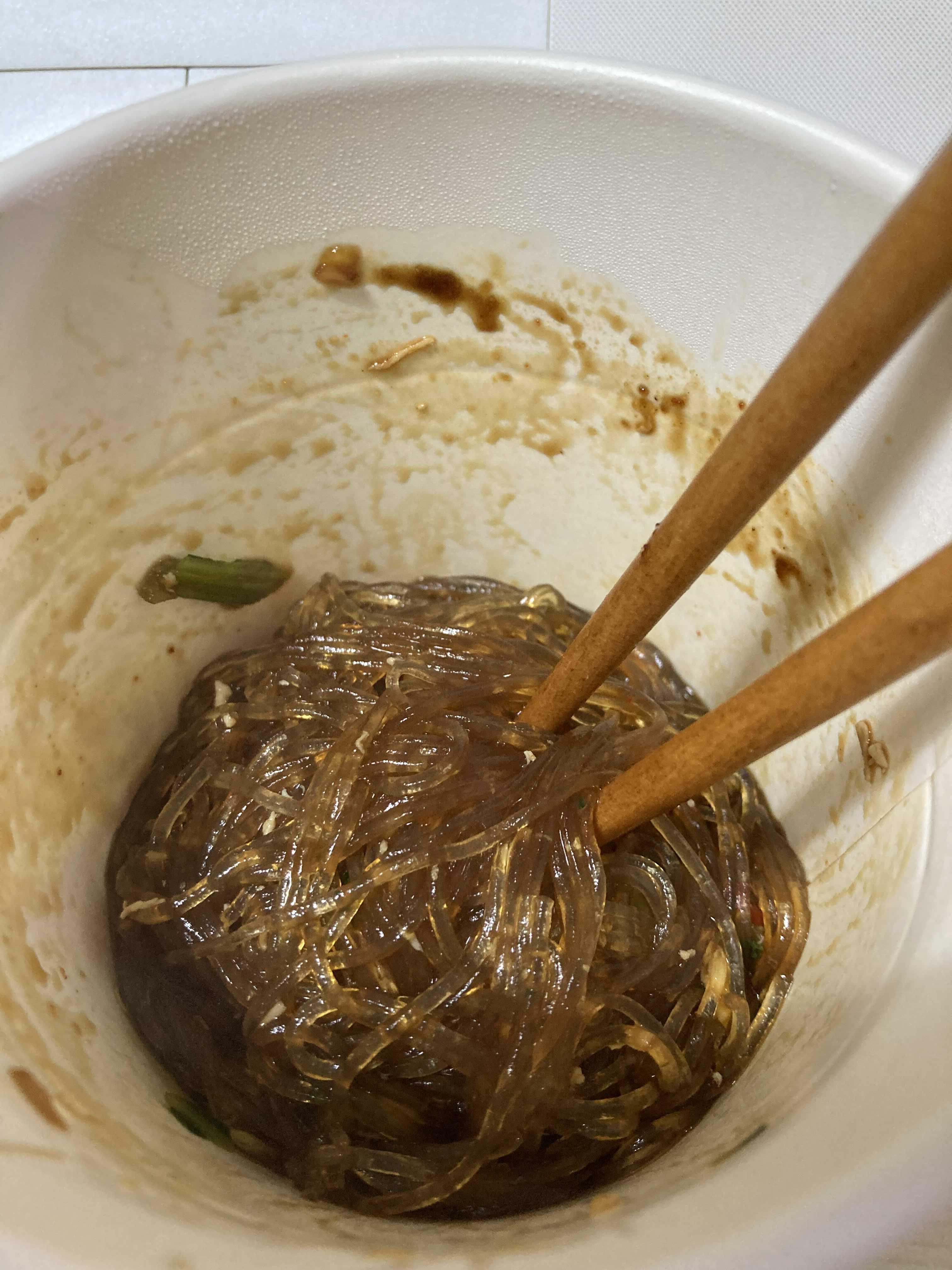  컵누들 매콤찜닭 맛 먹어봤어요 (영양정보 칼로리)