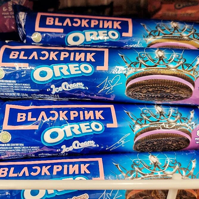  인도네시아 슈퍼마켓에 진열된 블랙핑크 오레오 ⓒ 스텔라의 주부사전 