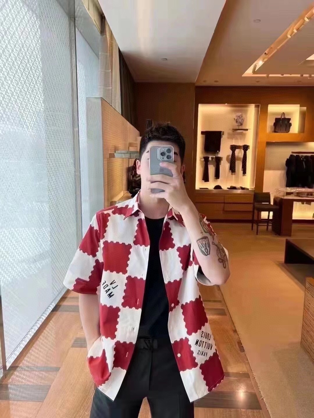  [LOUIS VUITTON] 루이비통 자이언트 다미에 쇼트 슬리브 셔츠 1A9GS1