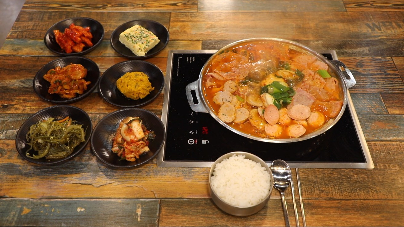 쌍둥이 부대찌개 이미지