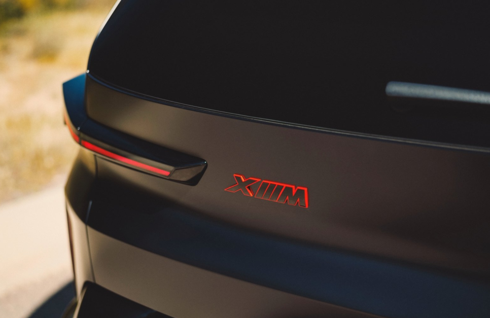 2024 BMW XM 라벨 레드 사양, 가격, 출시일, 사진, 디자인